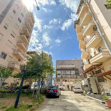 Garsoniere 1079 * Durres